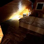 Forest View, Klimaanlage Im Studio, Ganzes Haus 100Qm, 2 Schlafzimmer, 2 Baeder, Badewanne, Garten & Terrasse Feriehus