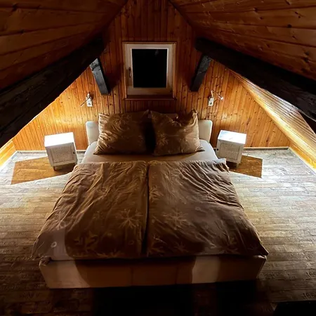 Forest View, Klimaanlage Im Studio, Ganzes Haus 100qm, 2 Schlafzimmer, 2 Baeder, Badewanne, Garten & Terrasse Braunfels