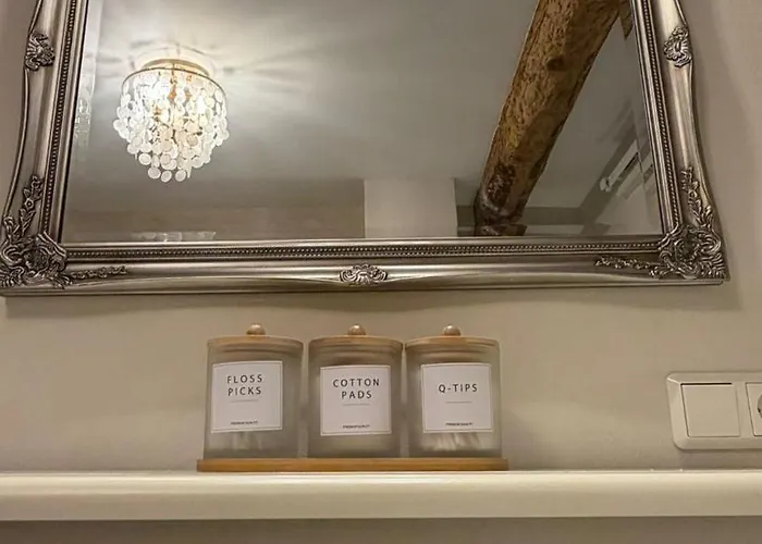 Forest View, Ganzes Haus 100qm, 2 Schlafzimmer, 2 Baeder, Badewanne, Garten & Terrasse Prázdninový dům *