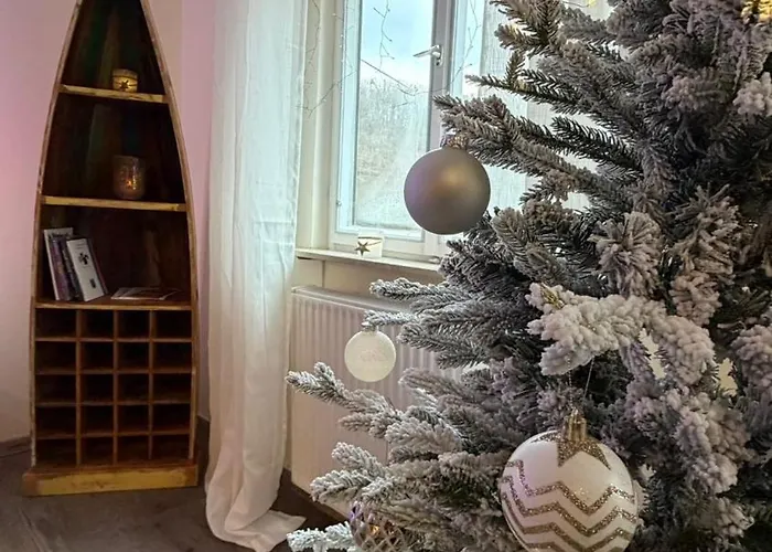 Prázdninový dům Forest View, Ganzes Haus 100qm, 2 Schlafzimmer, 2 Baeder, Badewanne, Garten & Terrasse Braunfels