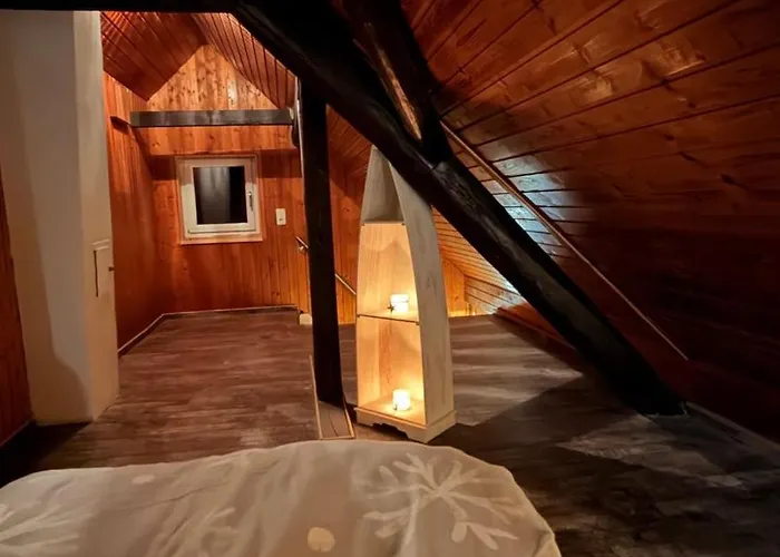 Forest View, Ganzes Haus 100qm, 2 Schlafzimmer, 2 Baeder, Badewanne, Garten & Terrasse *